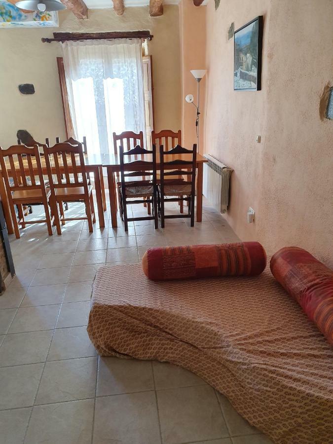 Apartment Cal Viola Torroja Esterno foto